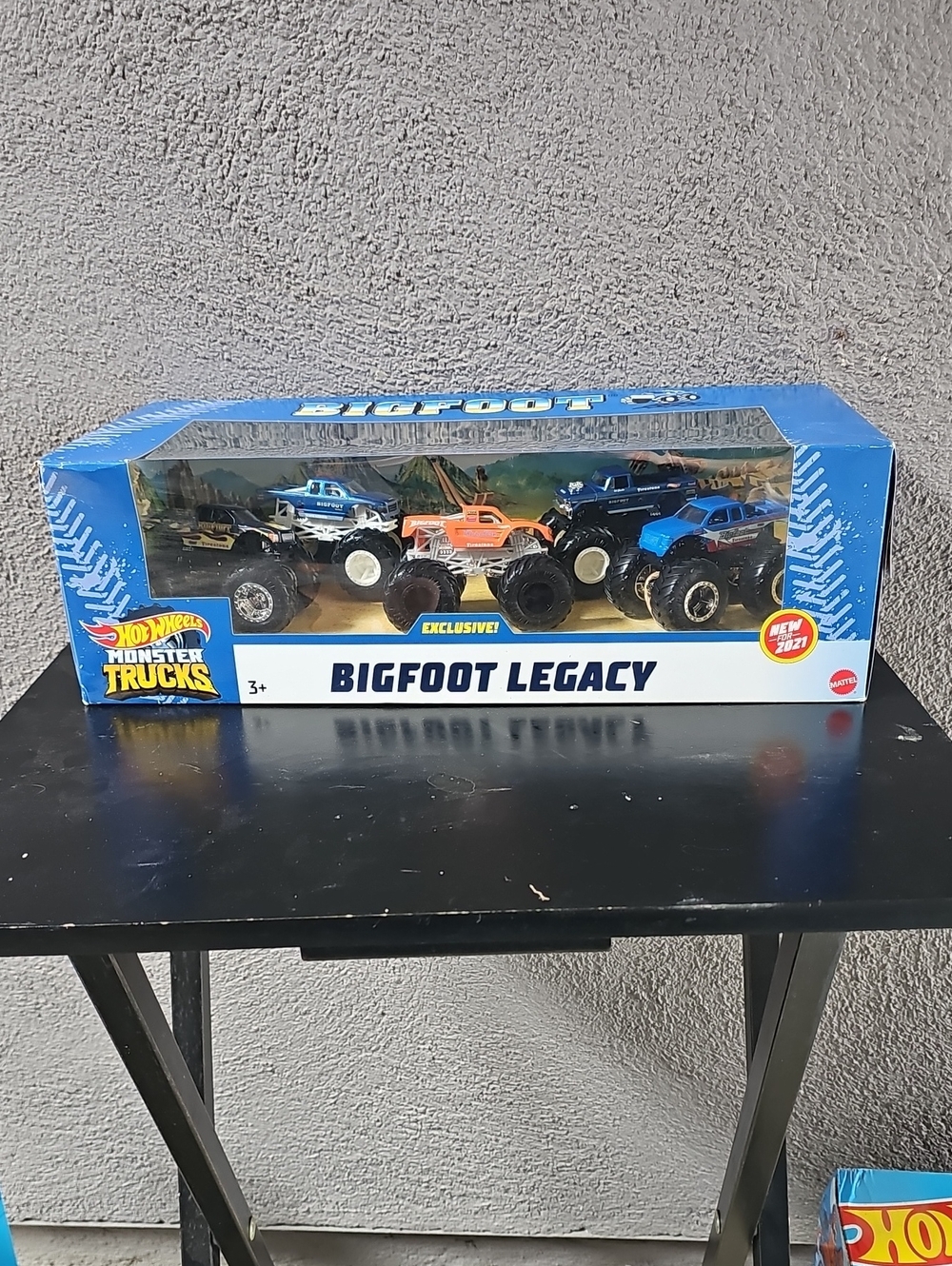 Hot Wheels Bigfoot Legacy Monster Truck Set - Blue & Orange